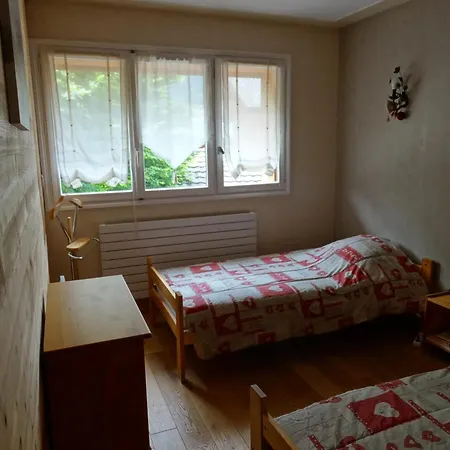 Cosy A Avec Jacuzzi Апартаменты *