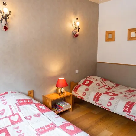 Апартаменты Cosy A Avec Jacuzzi Самоен
